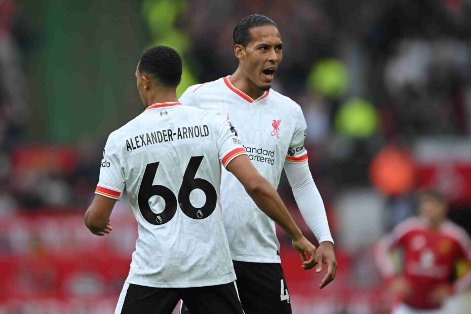 Alexander-Arnold y Van Dijk. Foto: Getty Images.