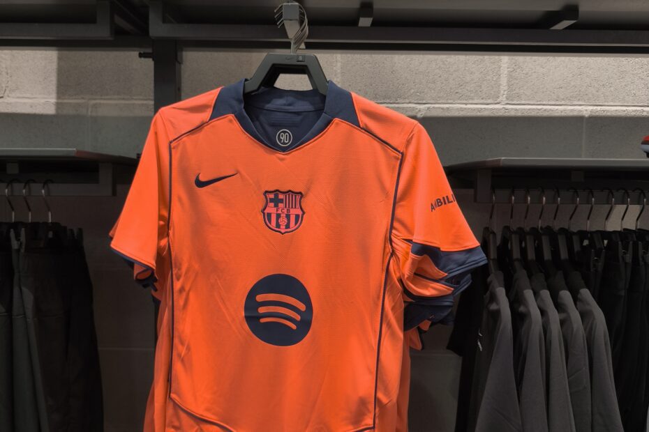La tercera camiseta del Barcelona. Foto: Getty Images.