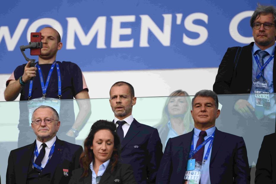 UEFA y Barcelona. Foto: Getty Images.