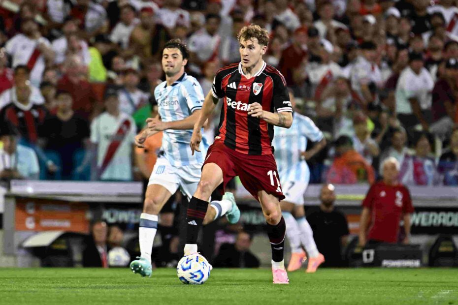 Boca mira a River. Foto: Getty Images.
